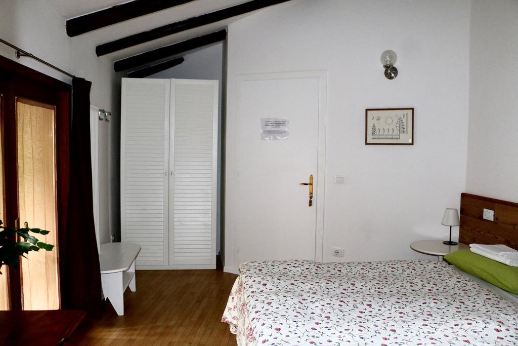 B&B Casa Brunelli Trento Rum bild